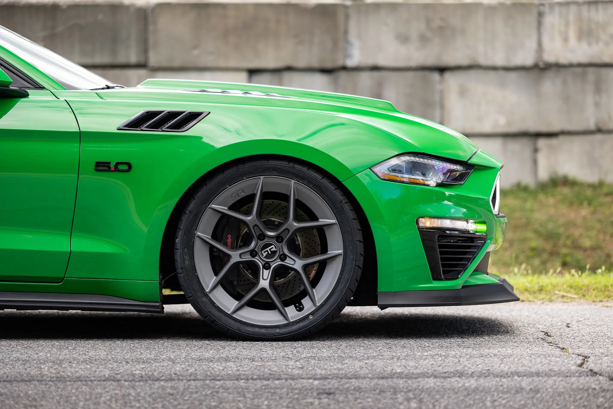 Aero 5 Wheel Kits (Set of 4 in Square/Staggered Combo) for Mustang 2005-23 & 2024  | RTR