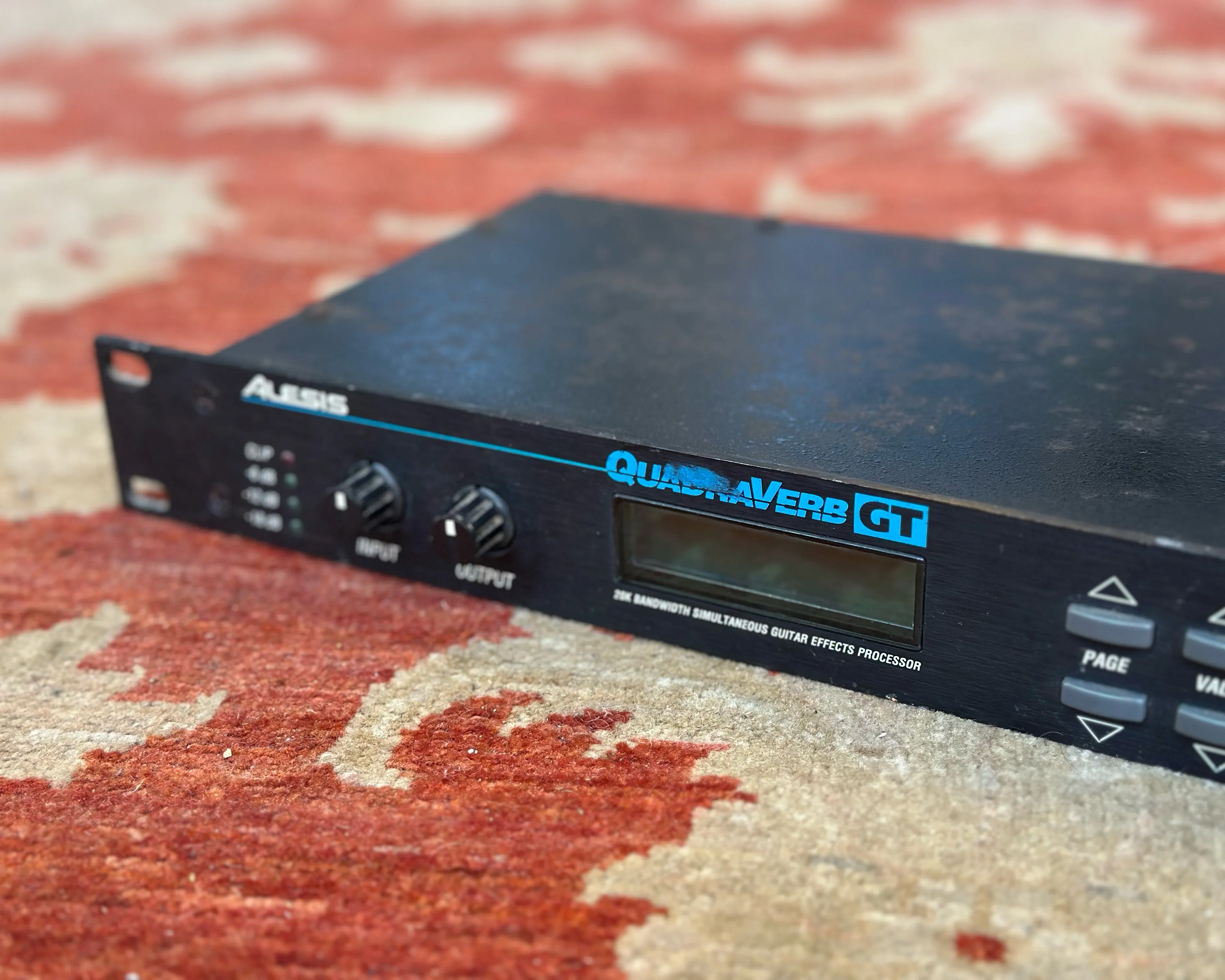 ALESIS Quadraverb GT Guitar Effects Processor