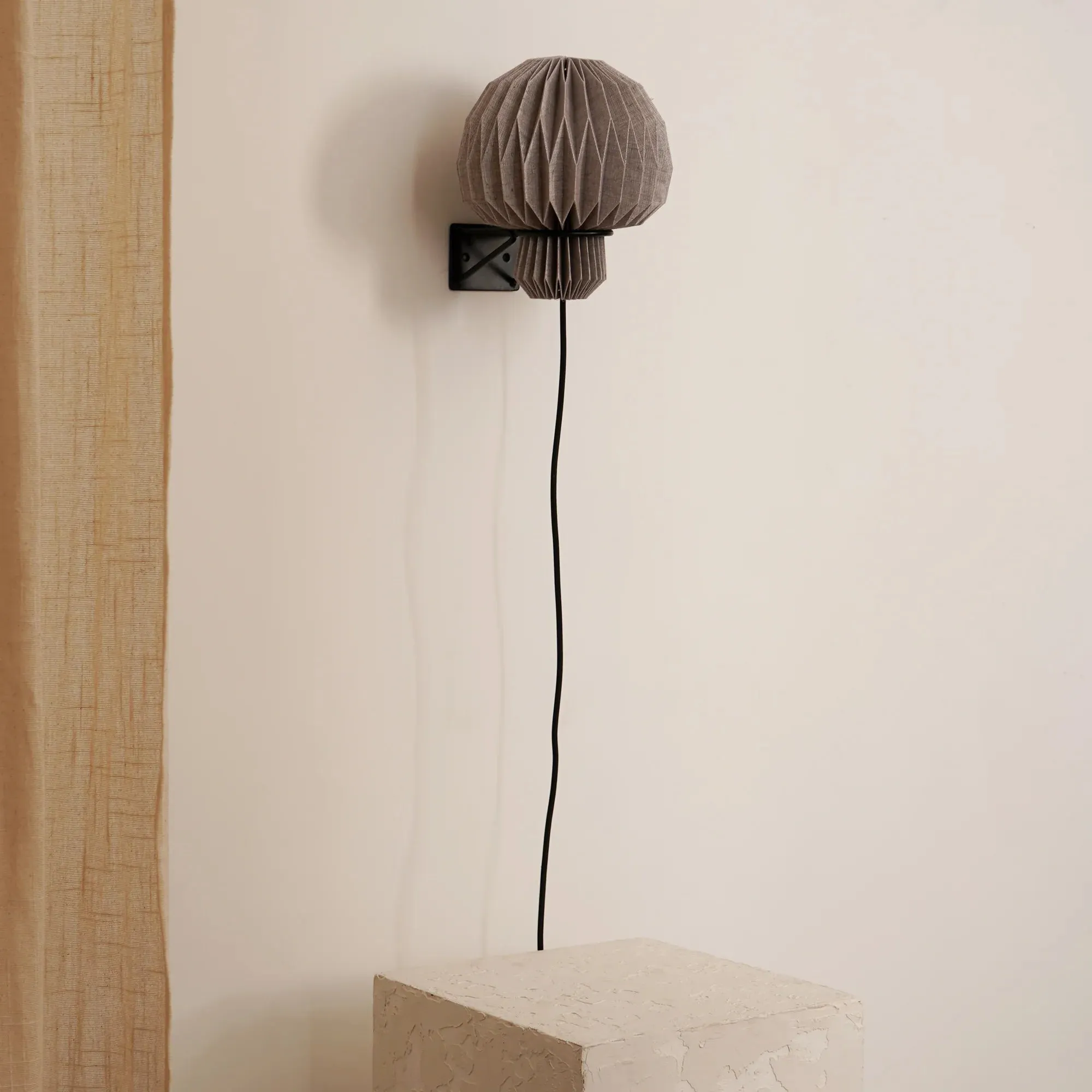 ANKUR VELA APPLIQUE WALL LIGHT