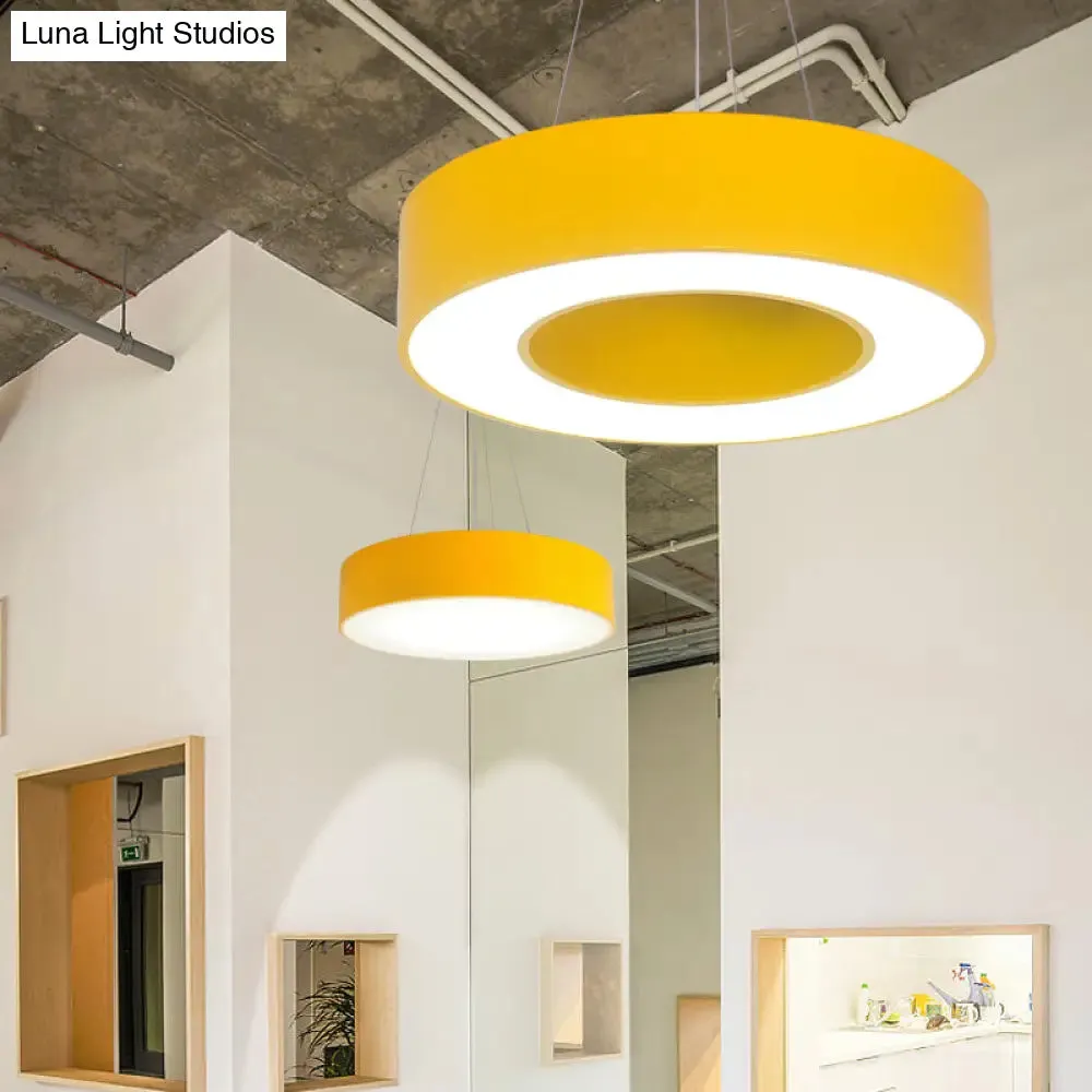 Modern O-Shaped Acrylic Pendant Light for Kids' Bedrooms - Adjustable 31.5" Cord