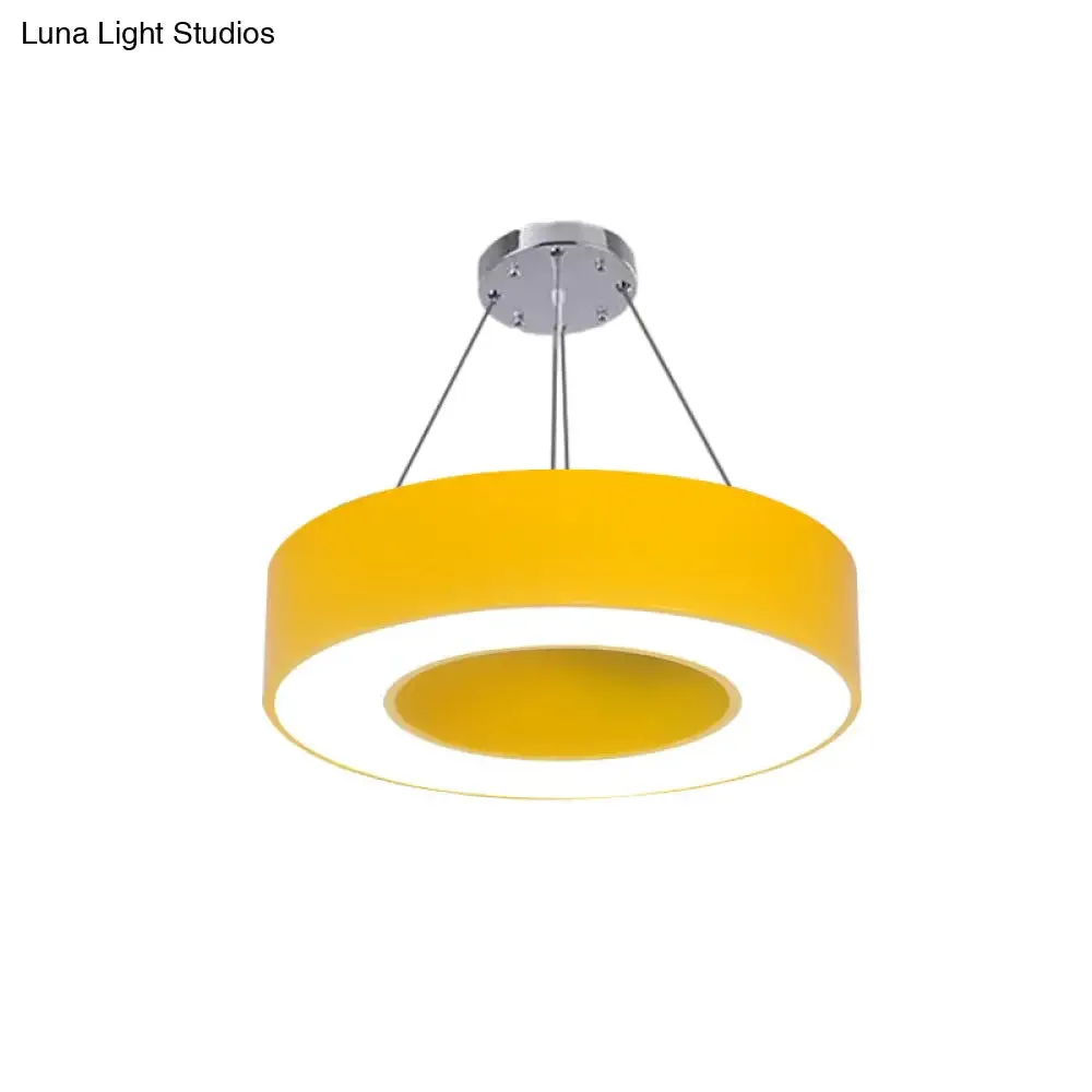 Modern O-Shaped Acrylic Pendant Light for Kids' Bedrooms - Adjustable 31.5" Cord