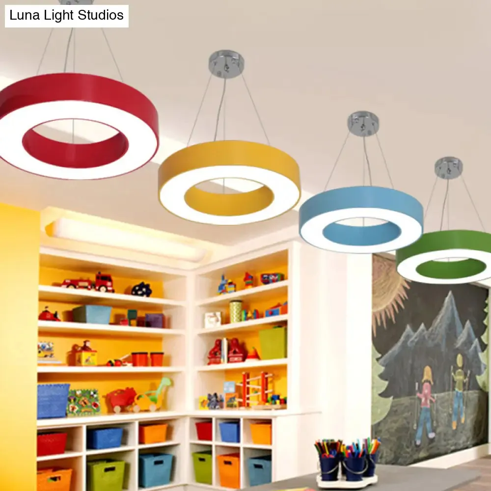 Modern O-Shaped Acrylic Pendant Light for Kids' Bedrooms - Adjustable 31.5" Cord