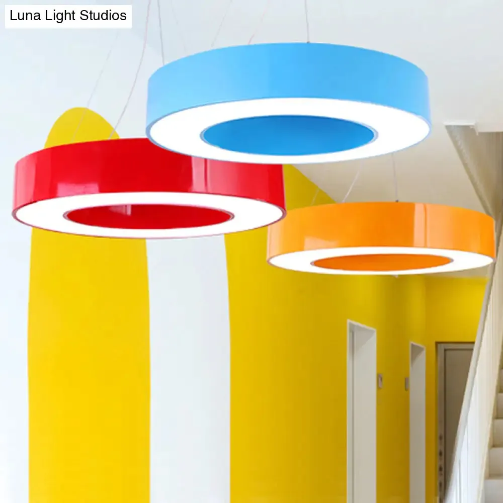 Modern O-Shaped Acrylic Pendant Light for Kids' Bedrooms - Adjustable 31.5" Cord