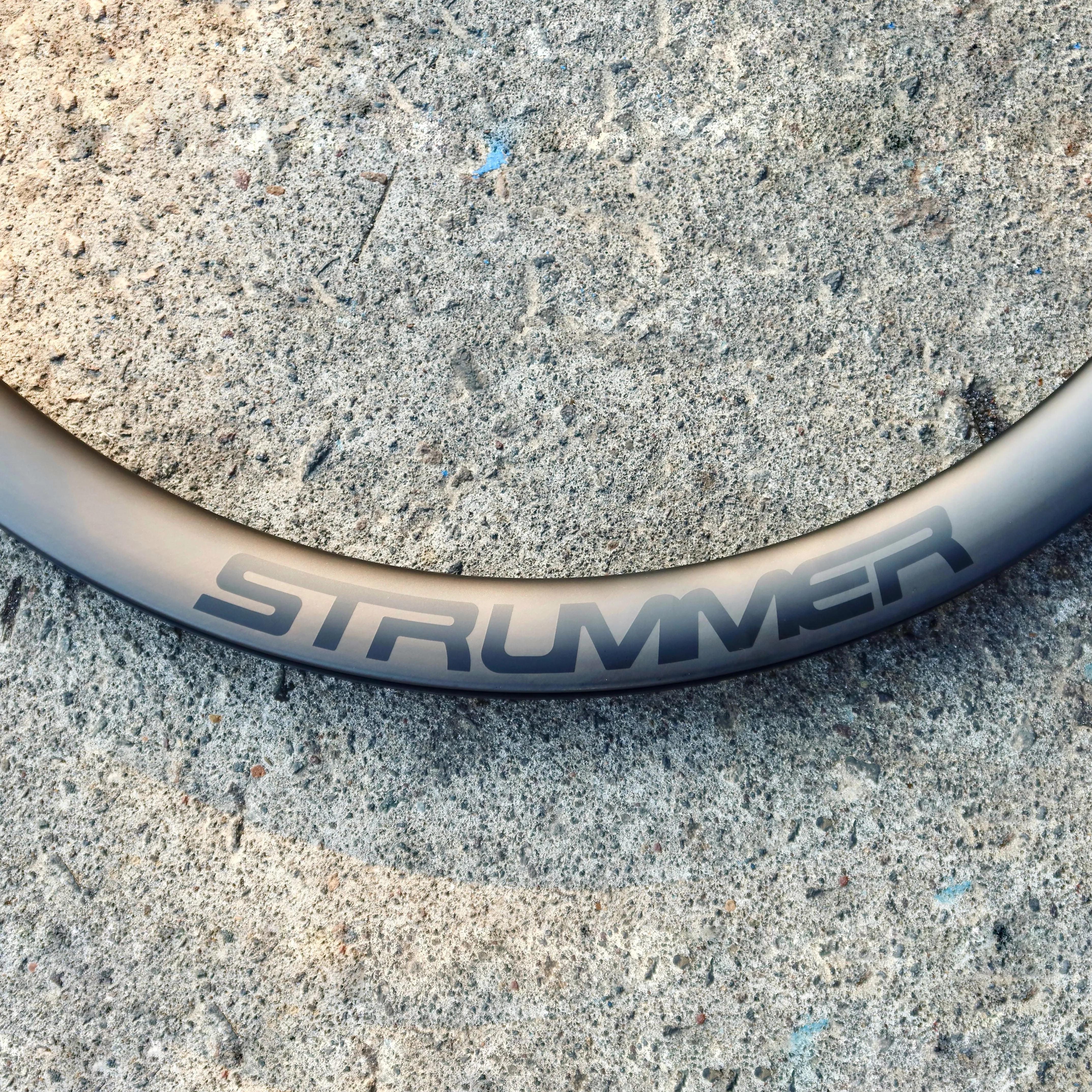 Strummer Aeroflow Pro Carbon 700c Disc-Brake Rim (1 Pcs)
