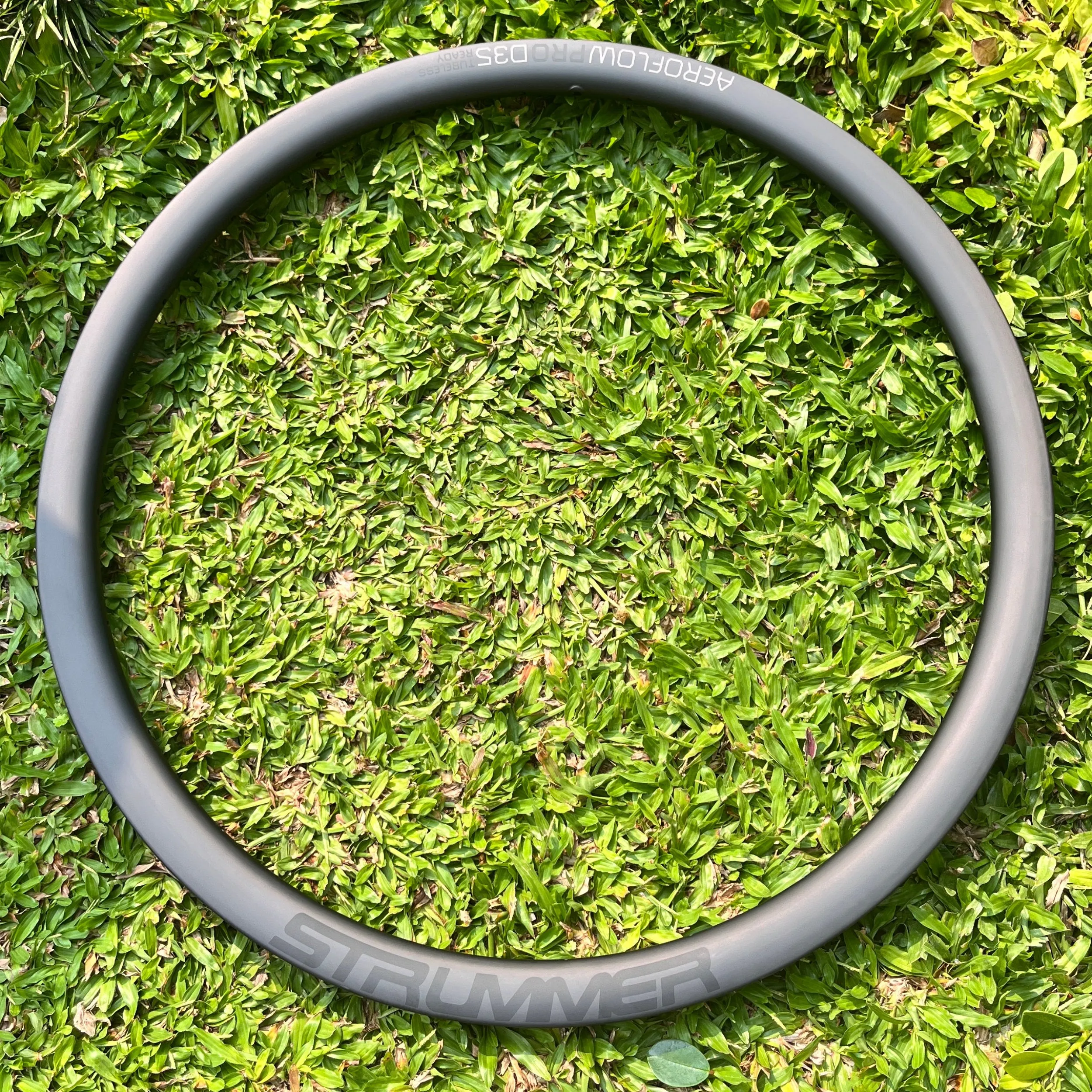 Strummer Aeroflow Pro Carbon 700c Disc-Brake Rim (1 Pcs)